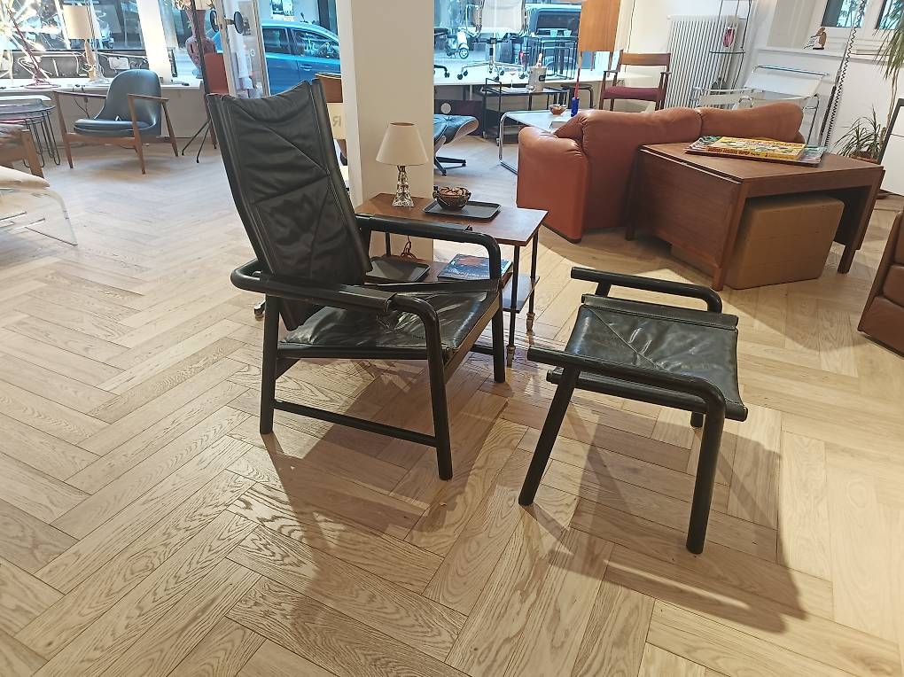 Poltrone: Vintage Bugholz Ledersessel mit Ottoman. – Usato da Zürich venduto da style-and-design.zh 1