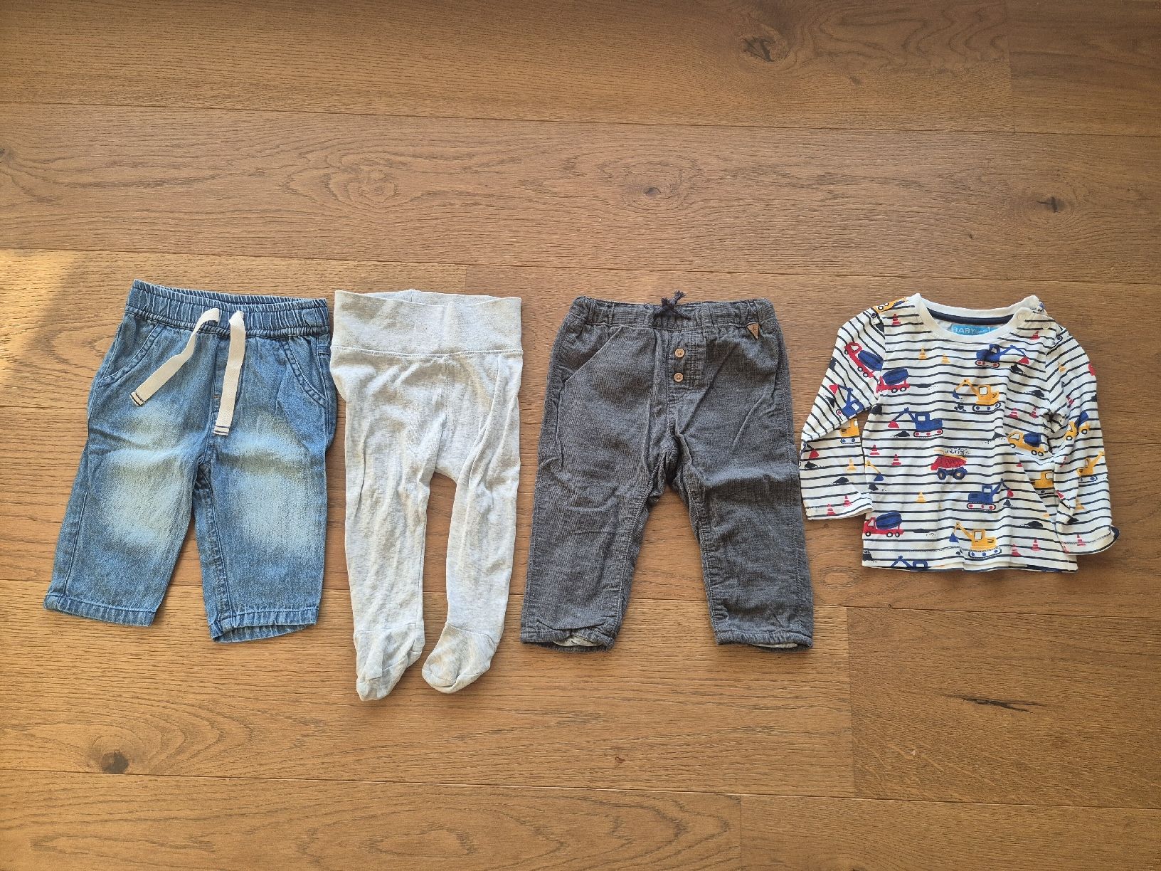Kleiderpakete & -sets: Kleiderpaket Grösse 74 – Gebraucht aus Kollbrunn von guernsey11