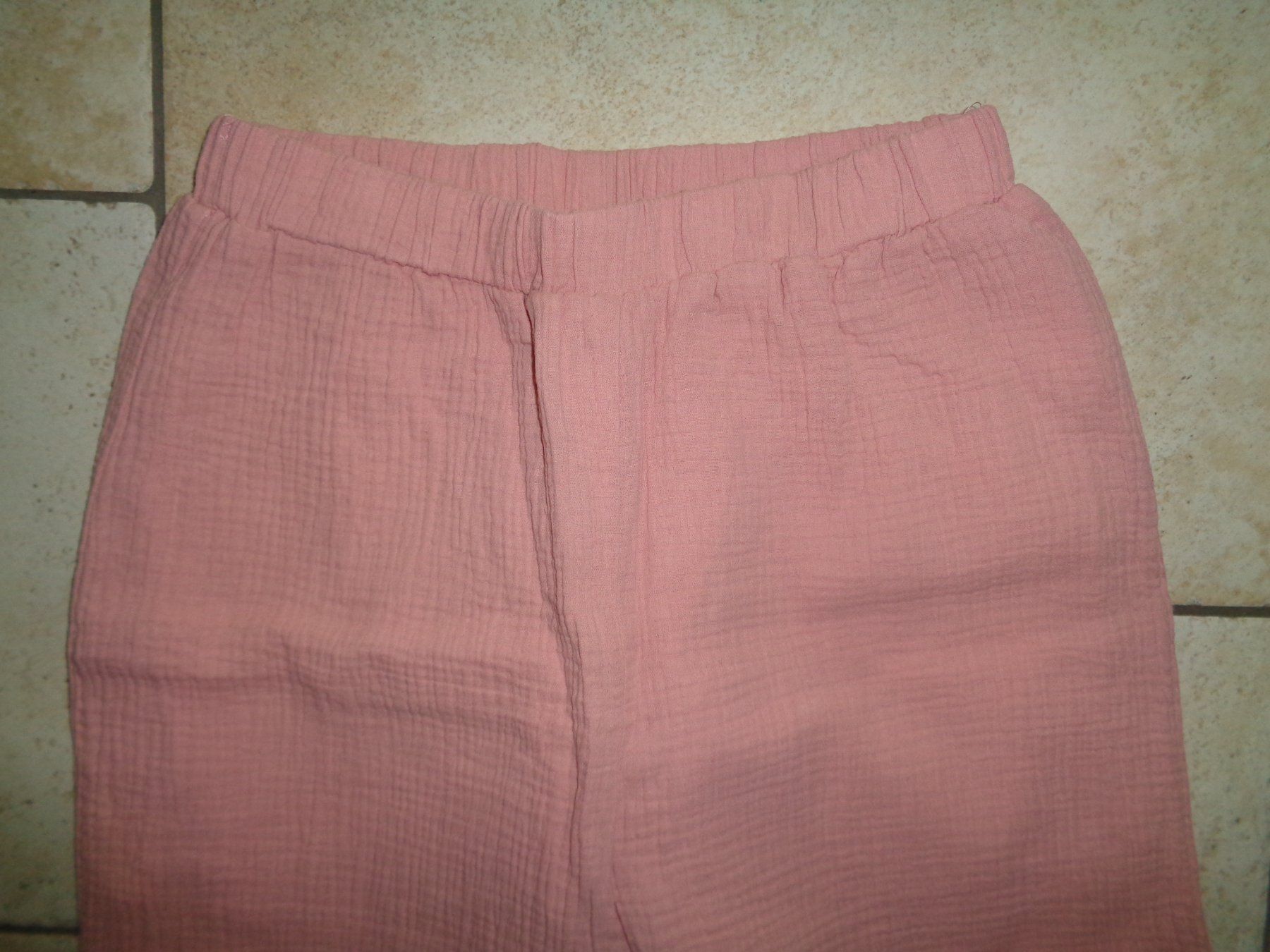 Shein Pantalons: Hose  Shein  Grösse M – D'occasion à Kreuzlingen par Robi-2003 1