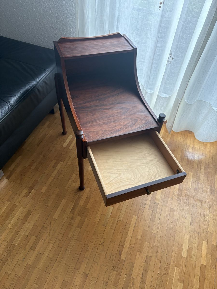 Comodini: Table de chevet ou bout canapé Scandinave – Usato da petit lancy venduto da FerreiraLuis 2