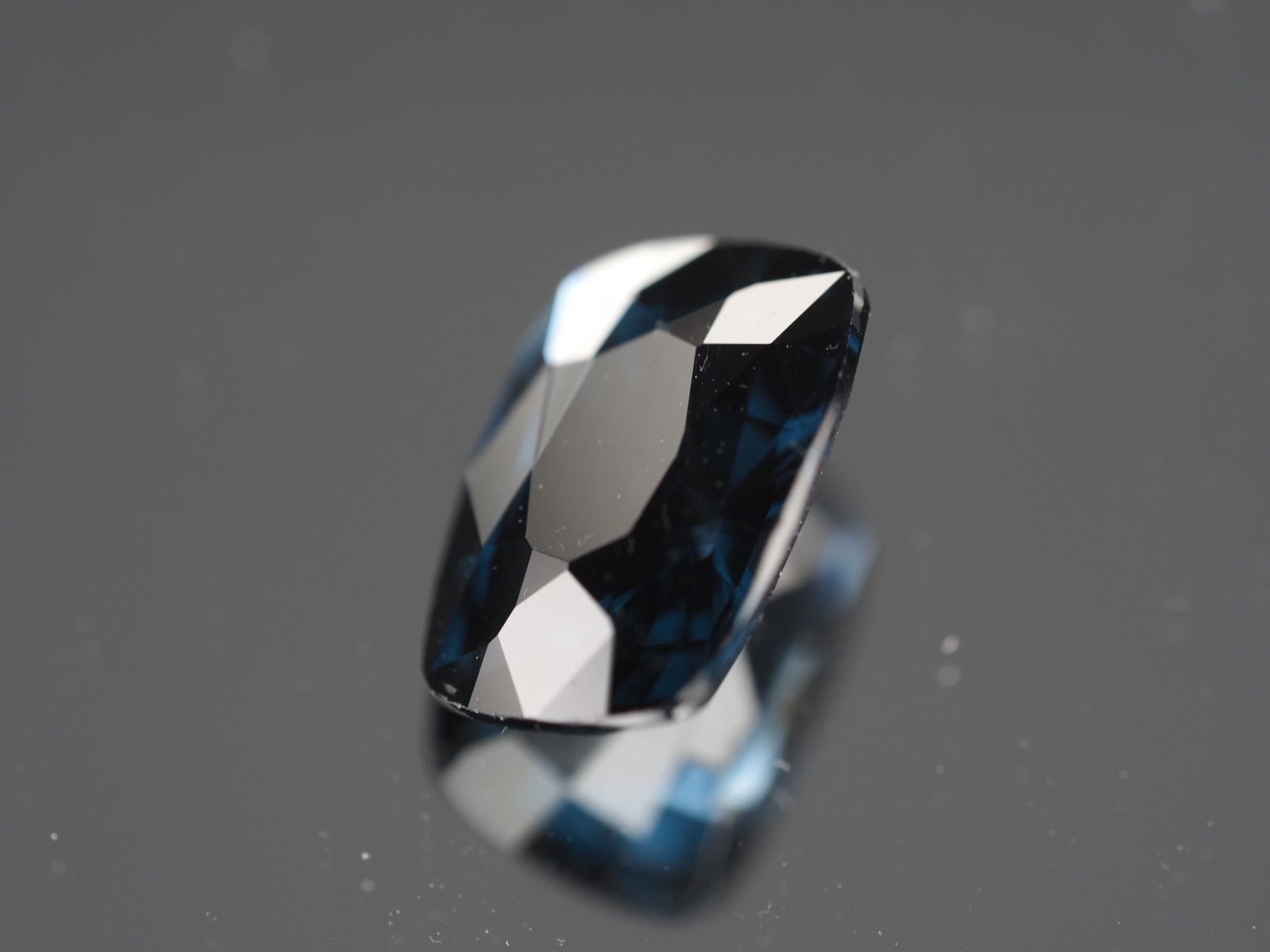 Edelsteine: Natural Cobalt Spinel 2.49ct - Deep Blue Eye-Clean – Neu und originalverpackt aus Buchs SG von OTNaturalGems 1