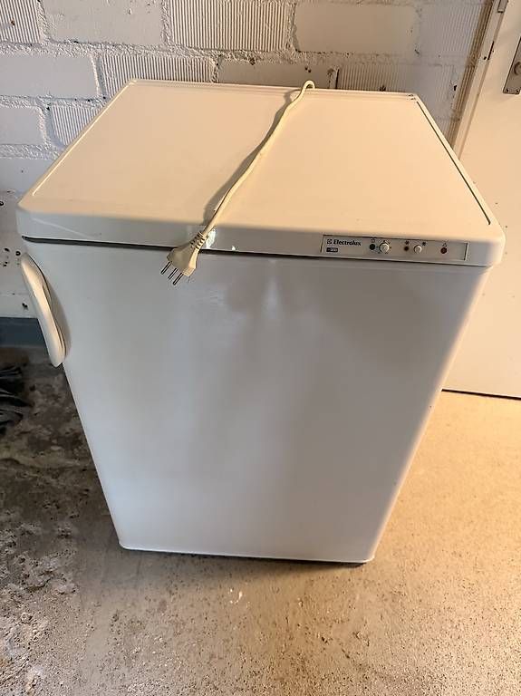 Congelatori: Tiefkühlschrank – Usato da Bern venduto da and_6gfv 3