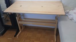 Kinderpult / Jugend-Schreibtisch aus Massivholz