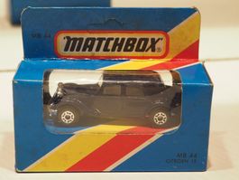 Citroen Traction Avant dunkelblau - Matchbox
