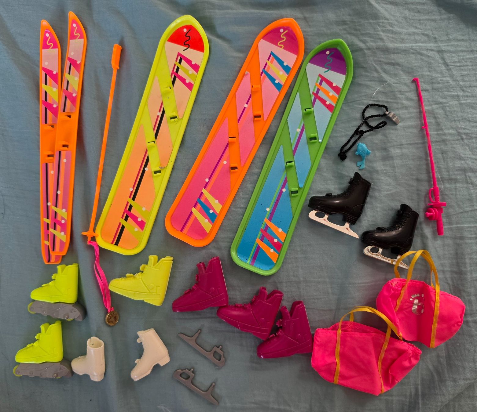 Bambole: Lot accessoires Barbie années 90-2000 – Usato da Bulle venduto da bubulle243