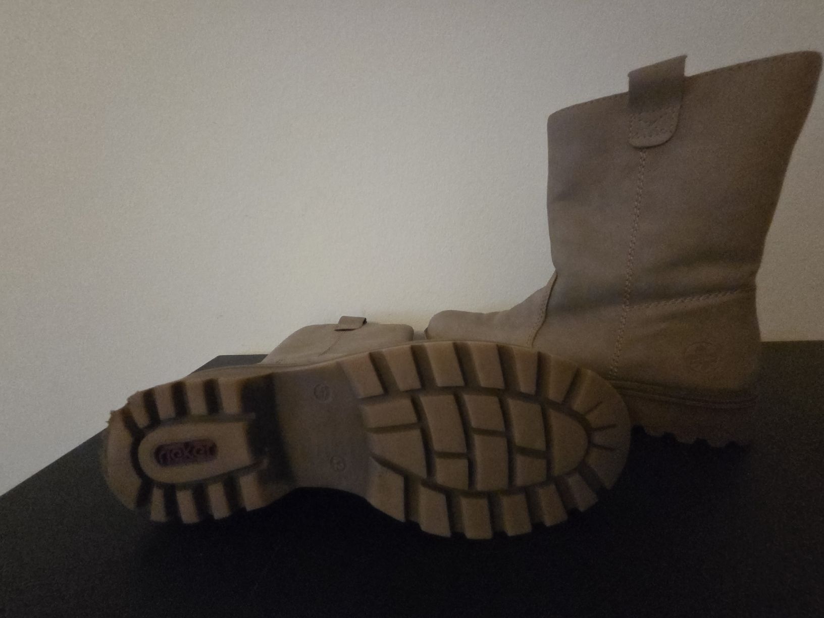 Rieker Damenschuhe: Stiefel  – Neu (gemäss Beschreibung) aus Basel von Mountainfreak 2
