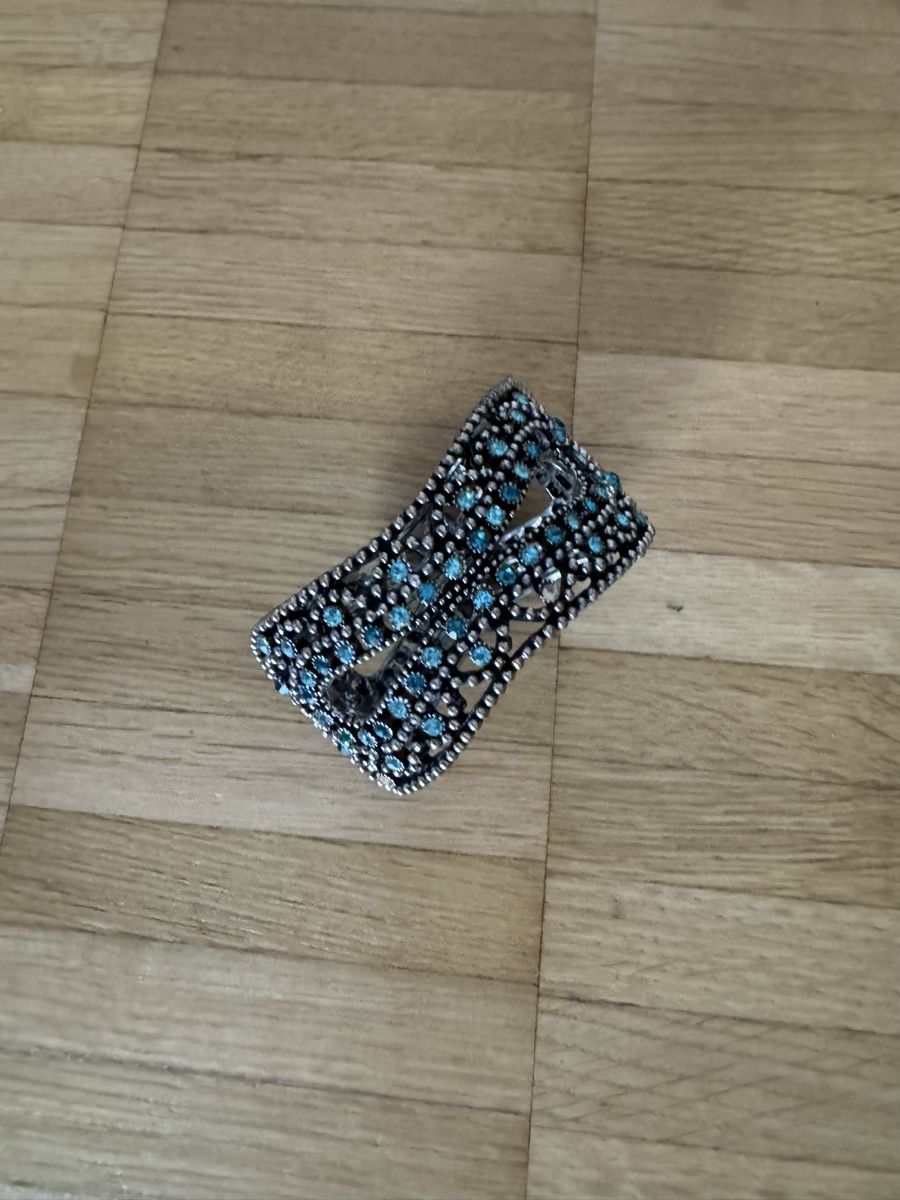 Bracciali & Braccialetti: Bracciale vintage argento con strass azzurri - chic! – Usato da Viganello venduto da BlackPanda0003