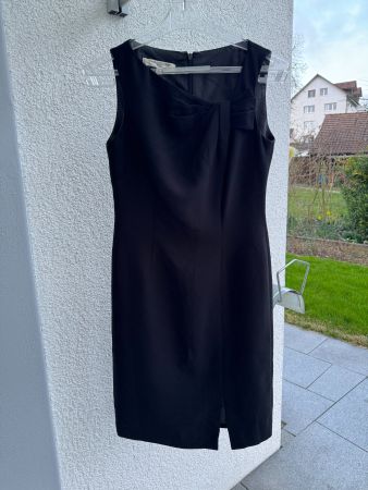 Schwarzes Etuikleid, Grösse 36, eleganter perfekter Schnitt