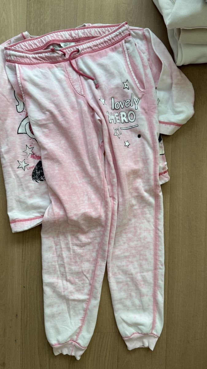 Lotti & Set di vestiti: Trainer Zweiteiler Gr. S – Usato da Steinhausen venduto da inmumi 1