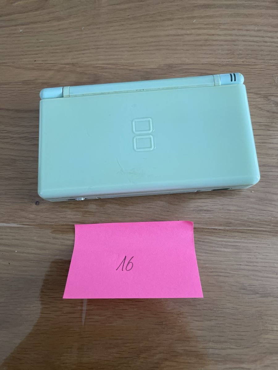 Nintendo Console: Nintendo DSi Konsole Mintgrün – Usato da Bazenheid venduto da Toni0141 1