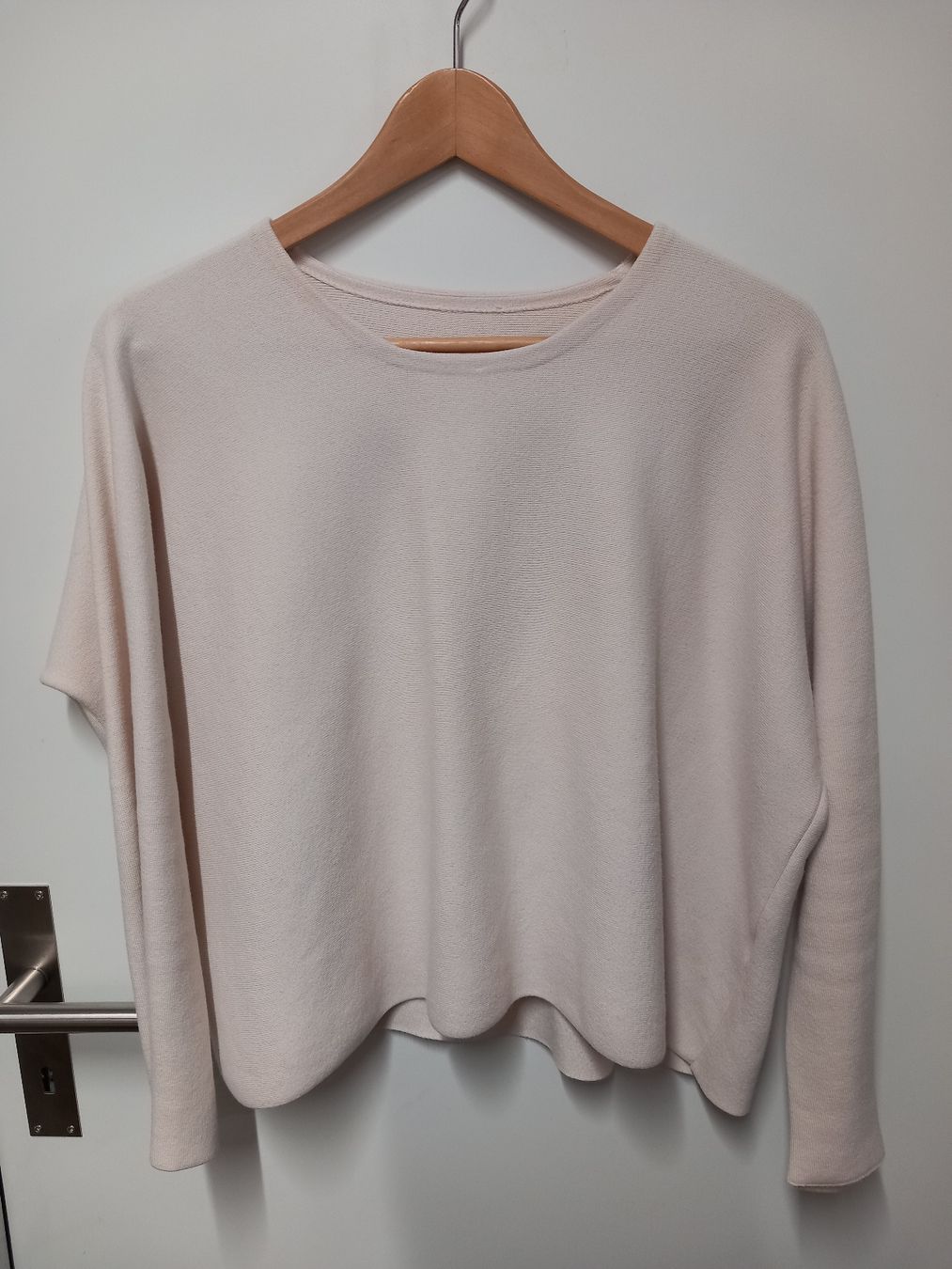 Maje Maglioni & Felpe: MAJE Viskose Pullover Gr.S oversize, beige, top Zustand! – Usato da Gwatt (Thun) venduto da umwelt-brocki 2