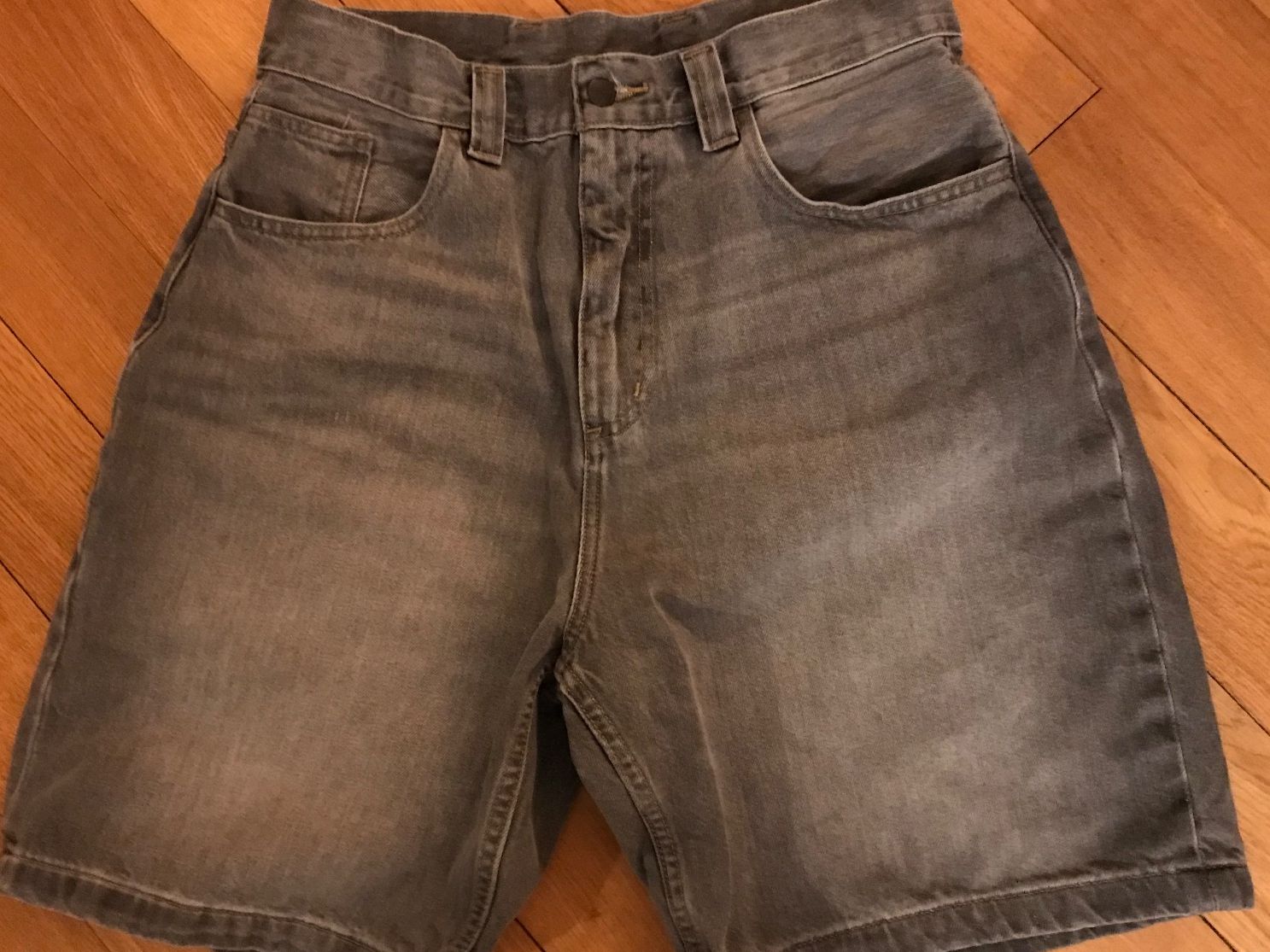 Carhartt Pantaloni: Carhartt Brandon Short – Usato da Basel venduto da Michael-Keltoi 1