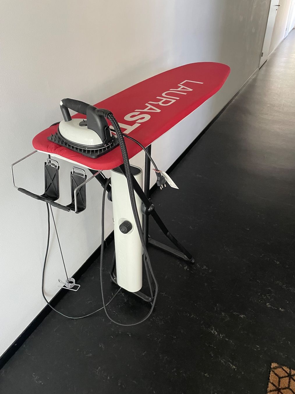 Fers à repasser: Bügelsystem Laurastar GO+ – D'occasion à Zürich par Rolf_Schmitz 1