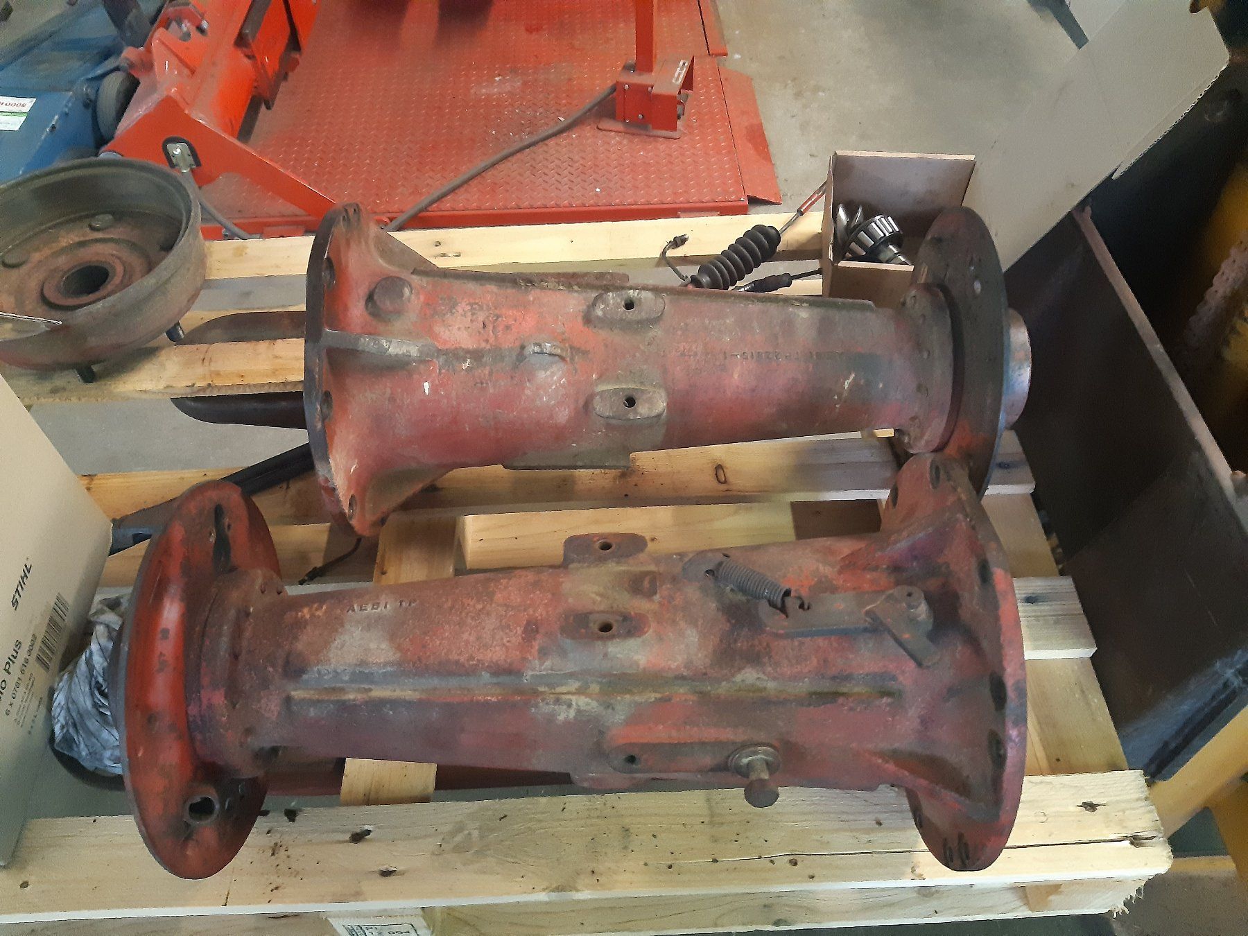Aebi Altro per industria metallurgica: Aebi TP 45 Hinterachsteile aus Abbruchmaschine – Usato da Ganterschwil venduto da abmasch 6