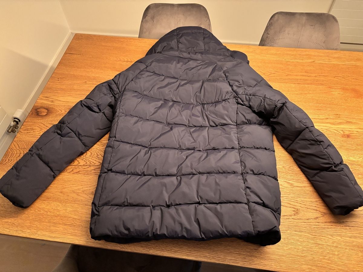 Giacche: Warme Winterjacke Grösse XL – Usato da Aesch BL venduto da Kliana 2
