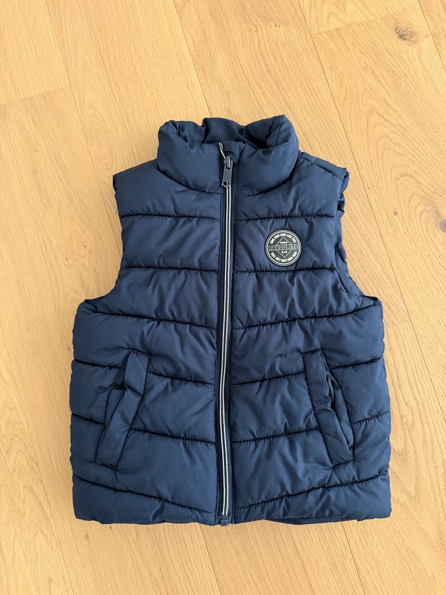 Altro abbigliamento per bambino: Steppweste Gr. 104 – Usato da Rain venduto da Heike5284