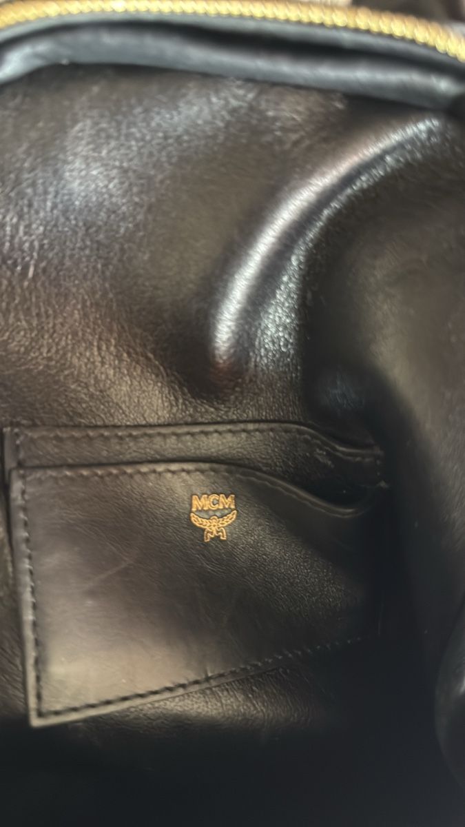 Mcm Sacs à dos: MCM Stark Rabbit Backpack Black Leather — Great Condition! 5 – Neuf (Voir description) à Versoix par pen_6hgs 4