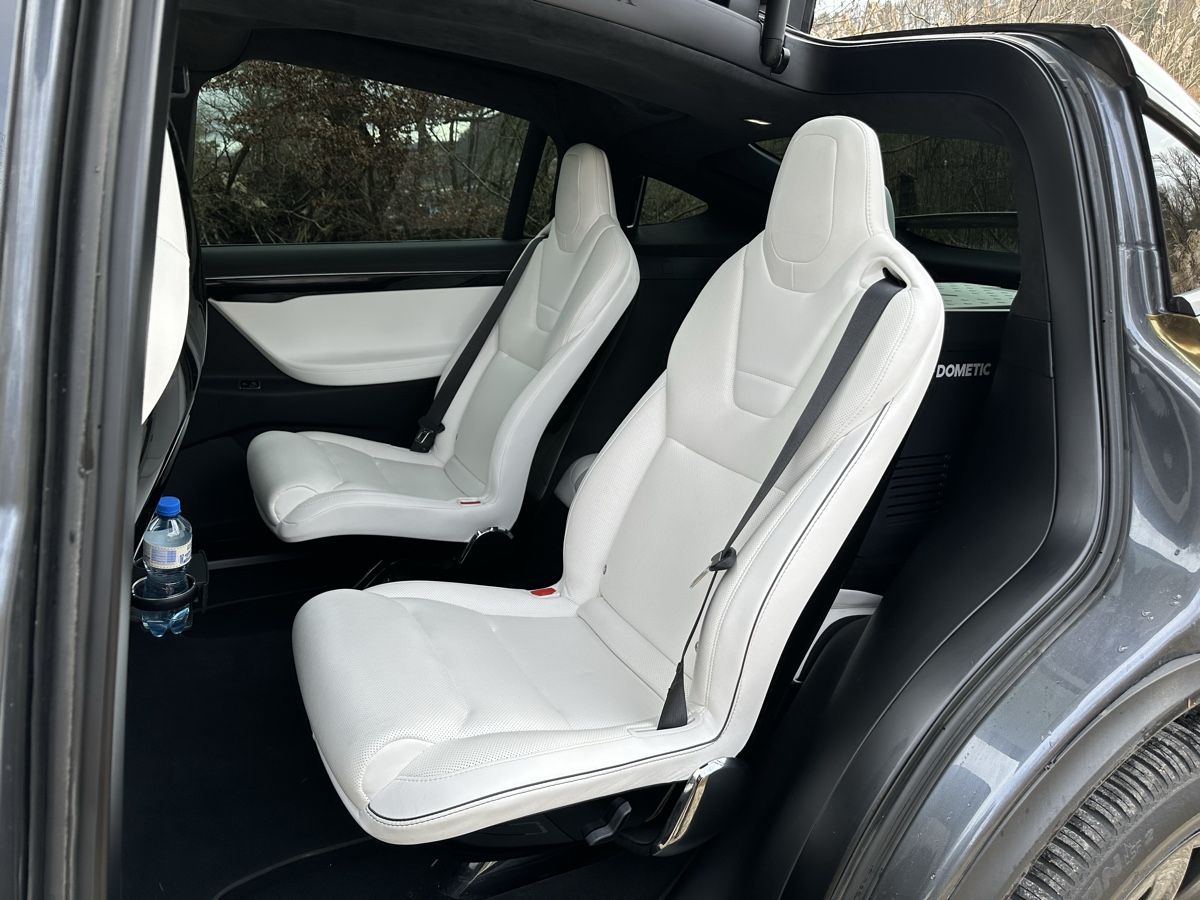Tesla Autos: Tesla Model X 90D / Free Supercharge SC01 / 6 Plätzer / FSD – Gebraucht aus Schüpfen von magnex99 8