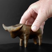Bronzeskulptur eines Stiers – Limitierte Auflage 3/6