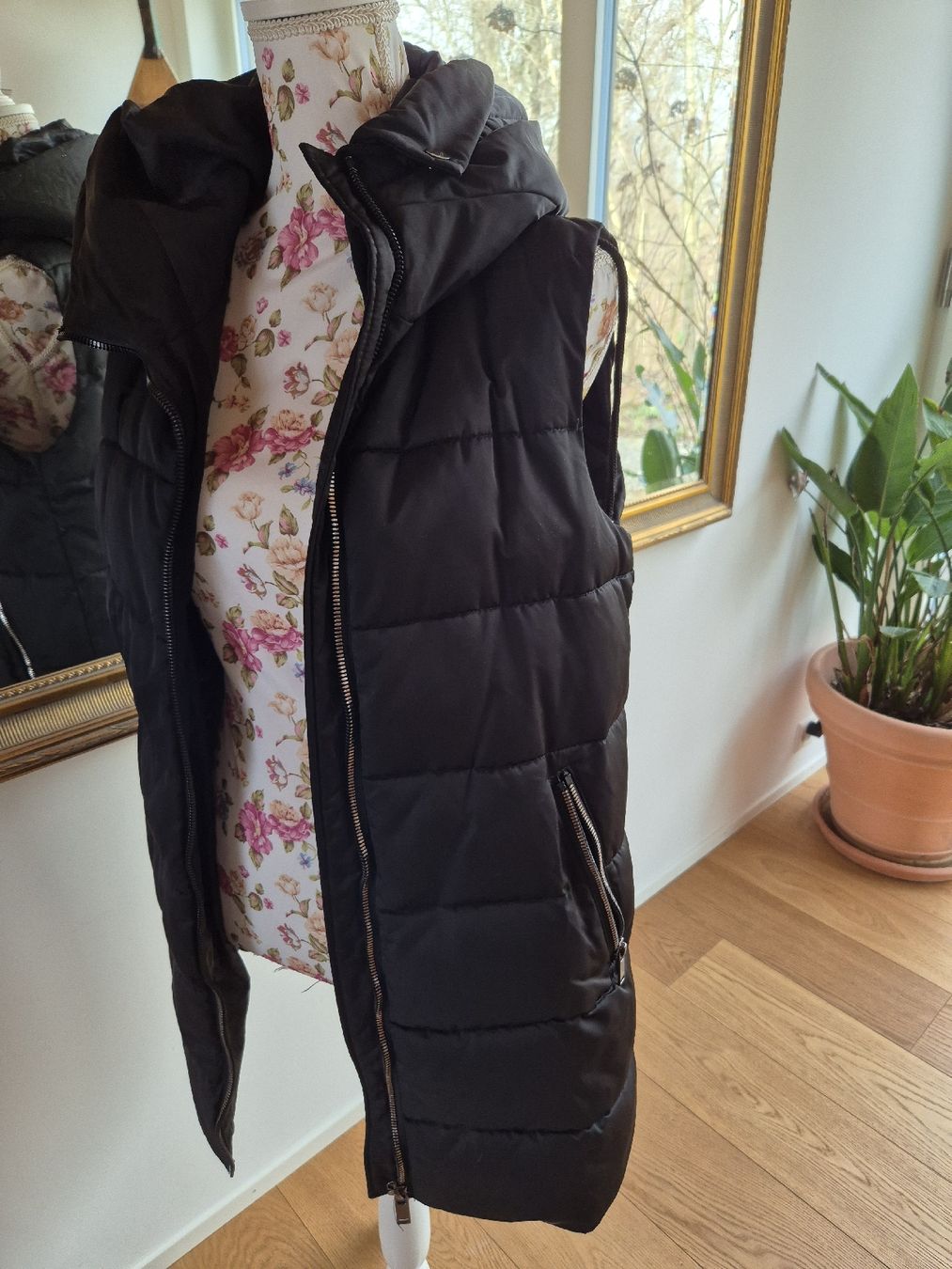 Gilet & Giacche senza maniche: Veste gr S /M – Usato da Opfikon venduto da Annanet 1