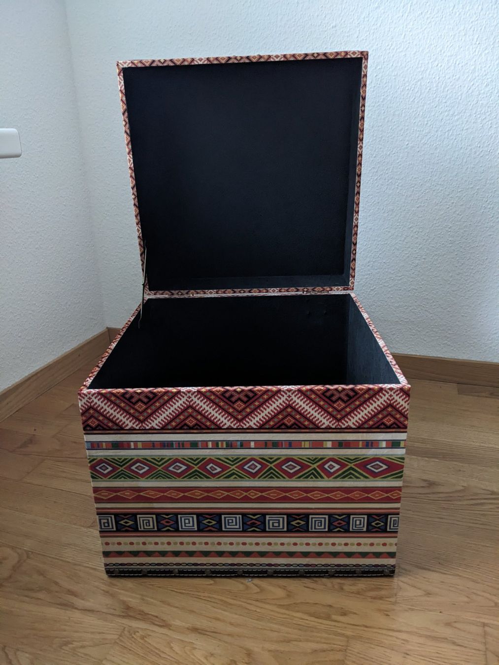 Cassapanche: Truhe / Sitztruhe afrikanisch – Usato da Solothurn venduto da lofi 4