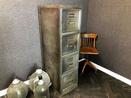 Schubladenstock Industrial Style