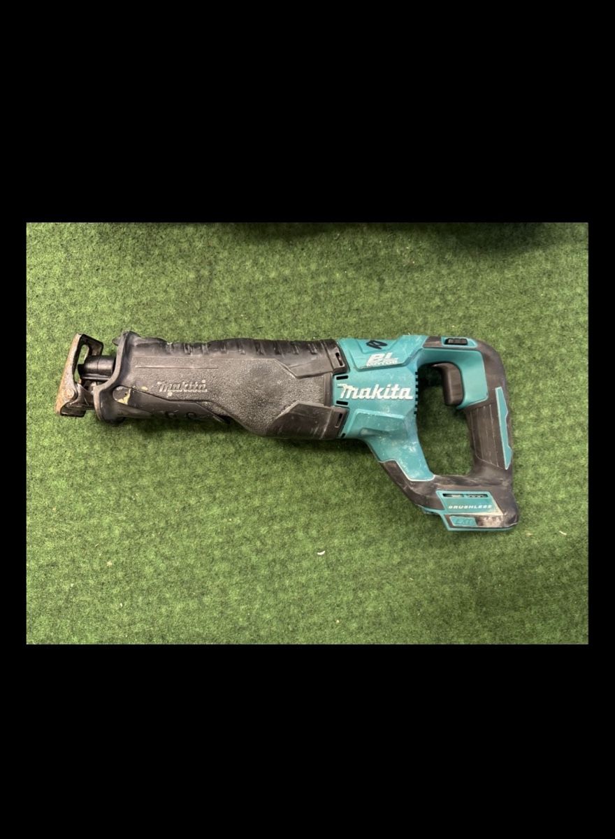 Makita Alle Werkzeuge: Sci a sabre Makita DJR187 18V – Gebraucht aus Delémont von Se_c6j7