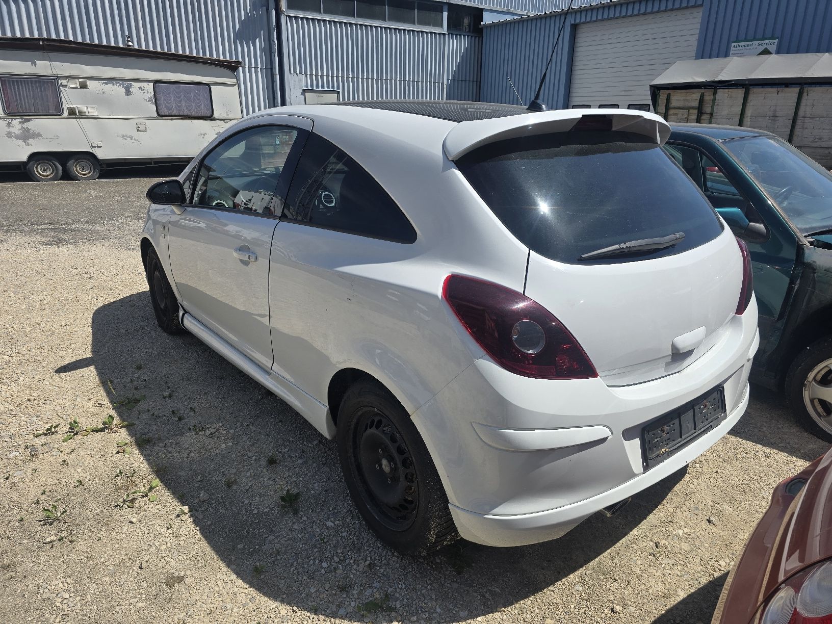 Opel Automobili: opel corsa D – Difettoso da Thayngen venduto da Central5 2