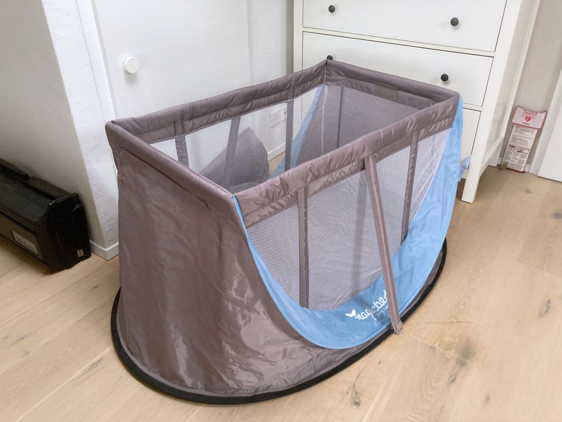 Betten: Pop Up Reisebett MagicBed, Camping Baby Bett – Gebraucht aus Eggenwil von Lissi82 9