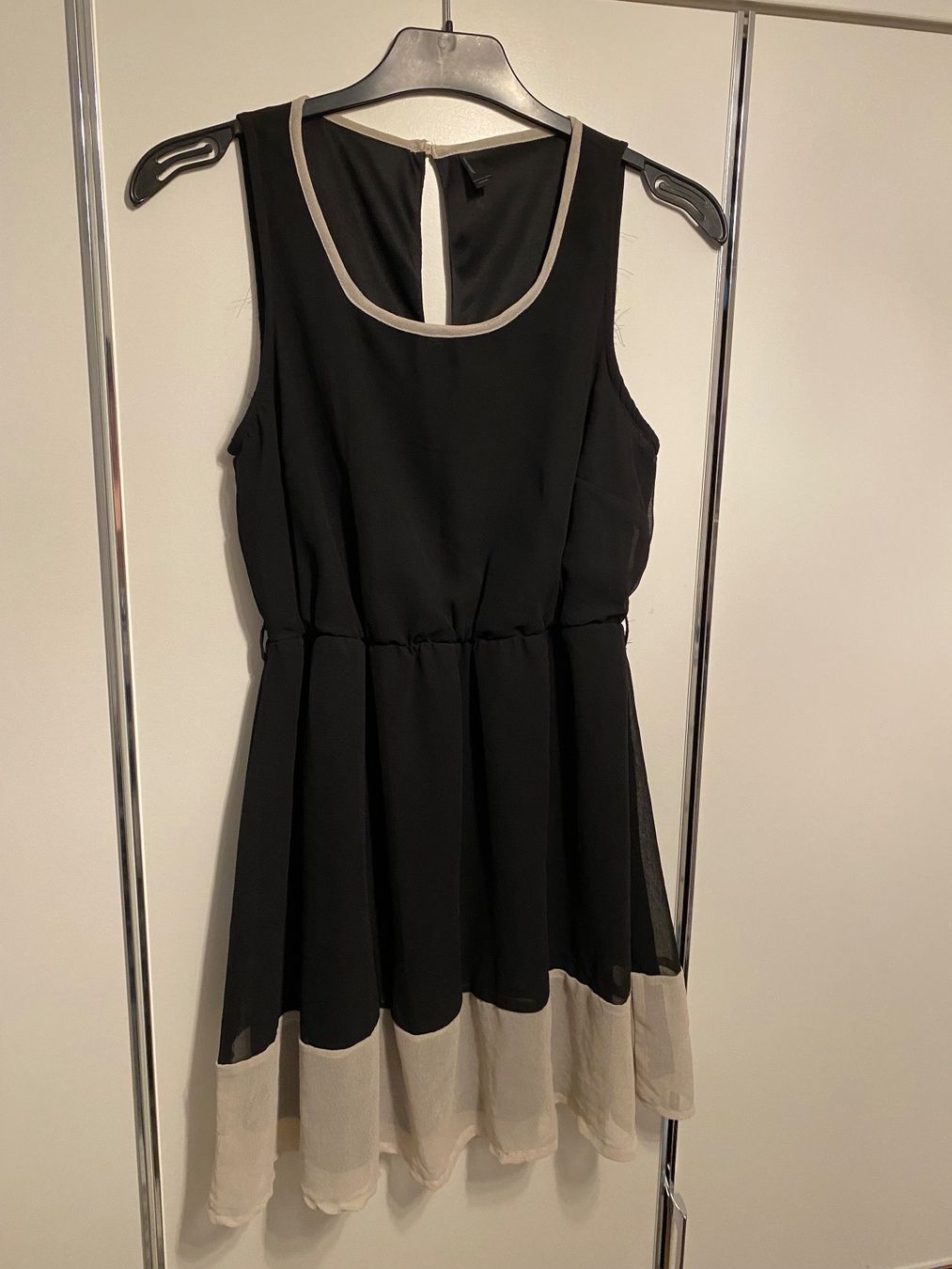 Vestiti: Damen Kleid gr.M(medium) – Usato da Pfungen venduto da Sheki56