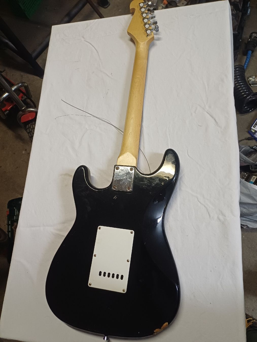 Strumenti musicali: E-Gitarre für Bastler – Difettoso da Wangenried venduto da Recycler94 4