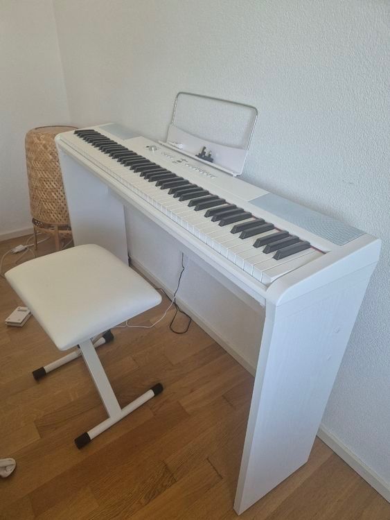 Strumenti musicali: Complete Piano Pack - SDP-2 Gear4music – Usato da Simplon Dorf venduto da fraueulalia 2