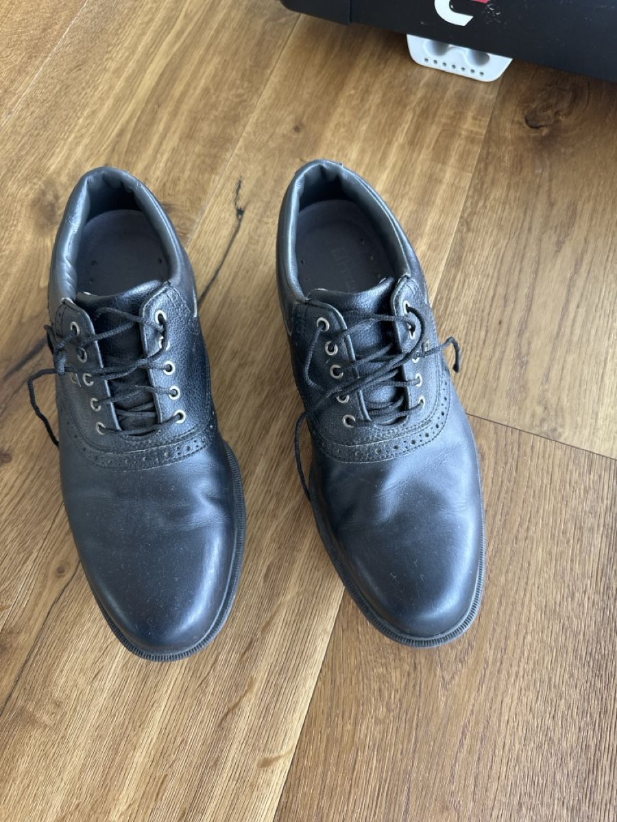 Schläger & Sets: Golfschuhe FJ - grösse 41 – Gebraucht aus Wollerau von R.o.m.a.n.