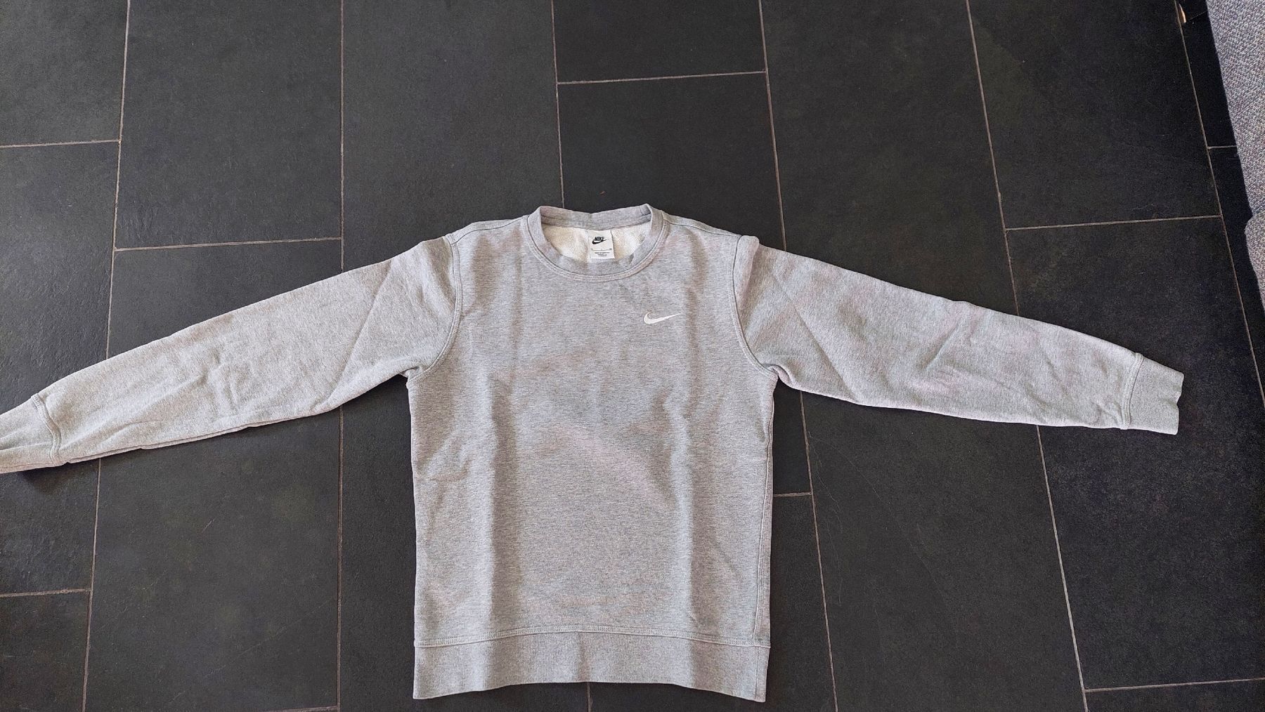 Nike Kleiderpakete: Nike Sweatshirts – Gebraucht aus Steinach von bra_hq6x 1