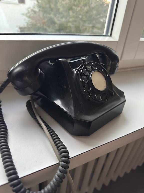 Telefoni: Vintage Bakelit Telefon mit Wahlscheibe – Usato da Schwerzenbach venduto da bravosierra99 3