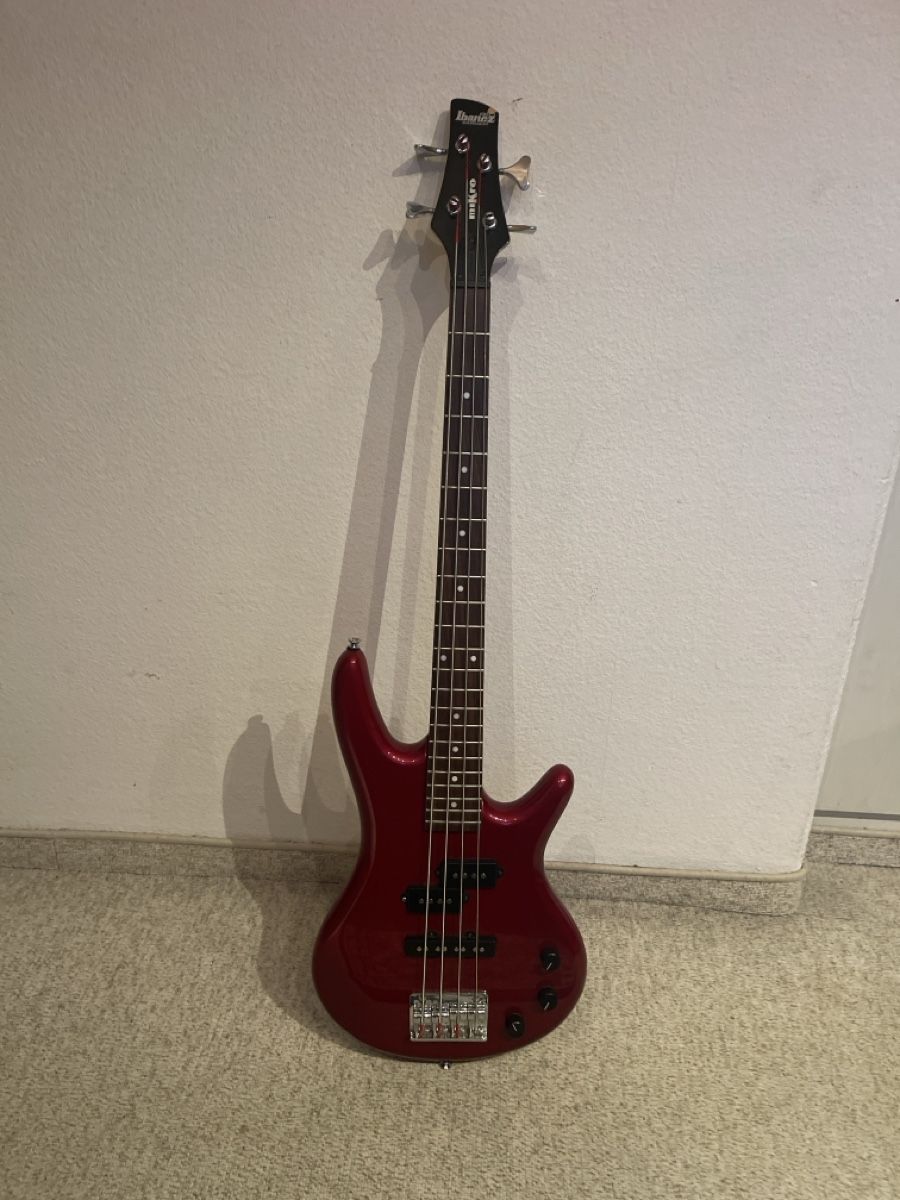 Ibanez Strumenti musicali: Ibanez Einsteiger Micro E-bass Noch guter Zustand – Usato da Zollikerberg venduto da Chita440
