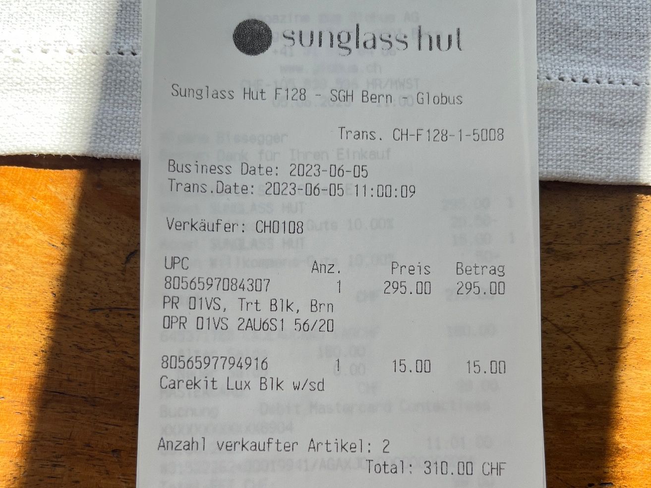 Prada Occhiali & Lenti: Prada Sonnenbrille NEU – Nuovo (secondo la descrizione) da Wil SG venduto da aiy_fnm9 9