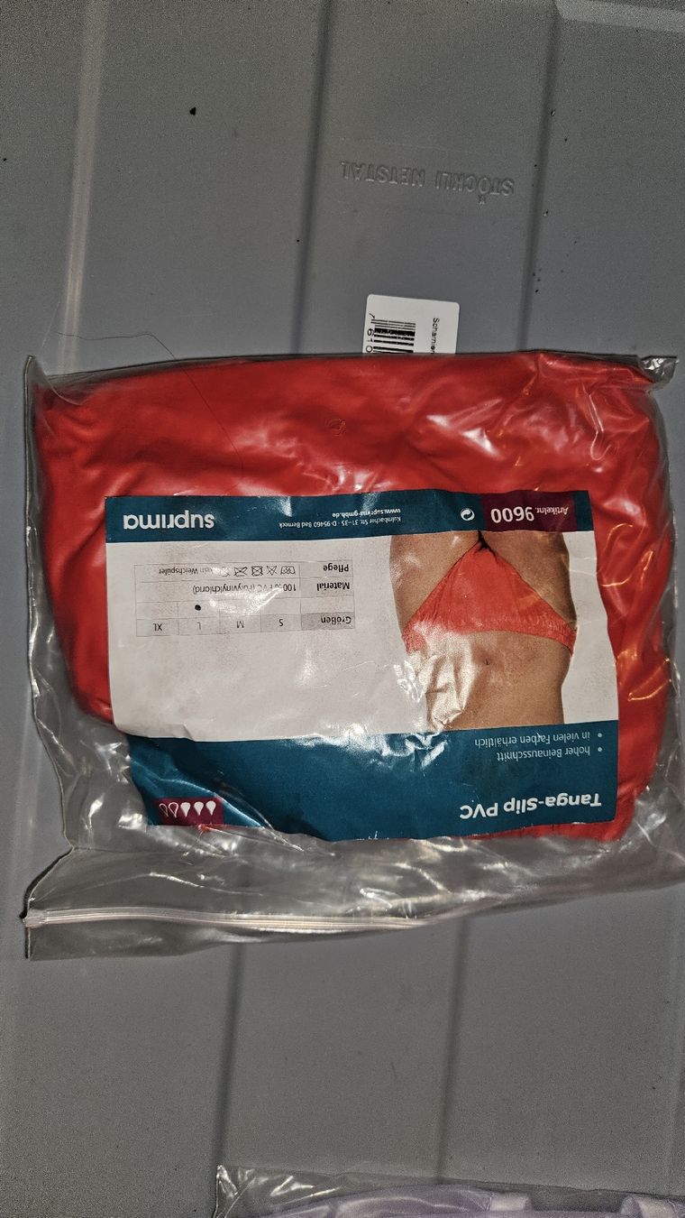 Bacs à couches & couches: Windelhose PVC Rot – Neuf avec emballage d'origine à Amriswil par Trendymarkt