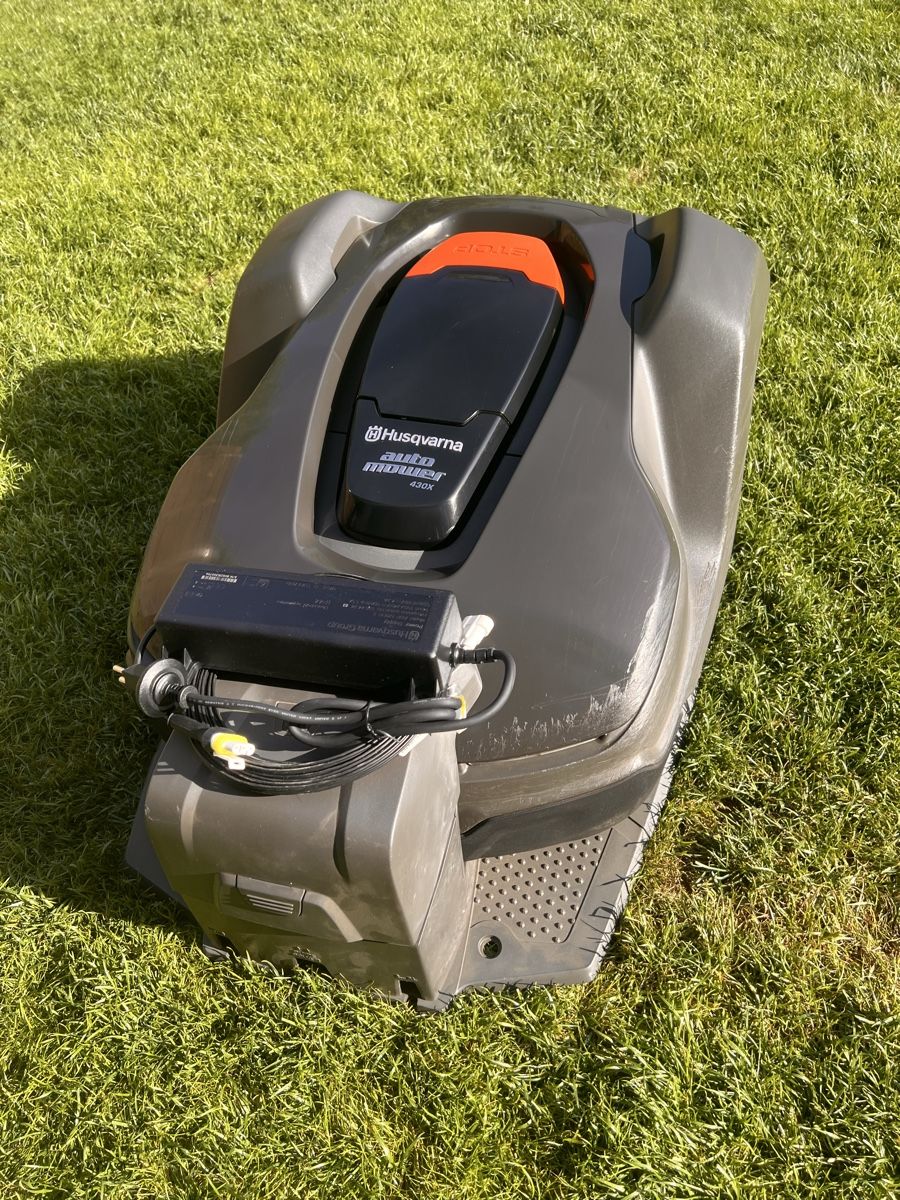 Husqvarna Tagliaerba: Robot Husqvarna 430x – Usato da La Roche FR venduto da Micas135