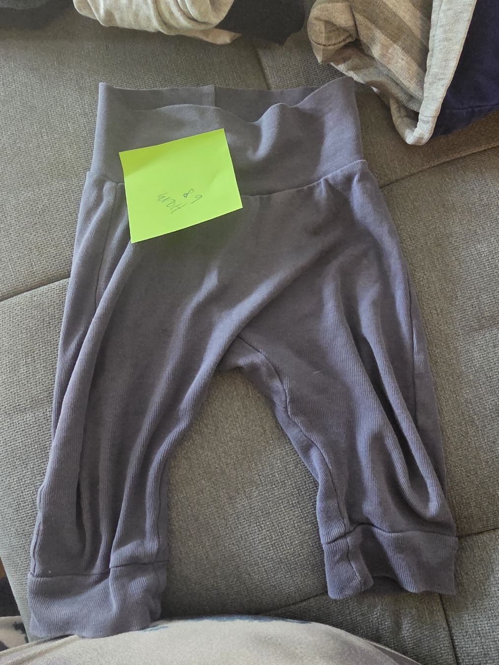 H&M Pantaloni: Baby Pumphose, Gr. 68 – Usato da Brüttisellen venduto da Miralaurea