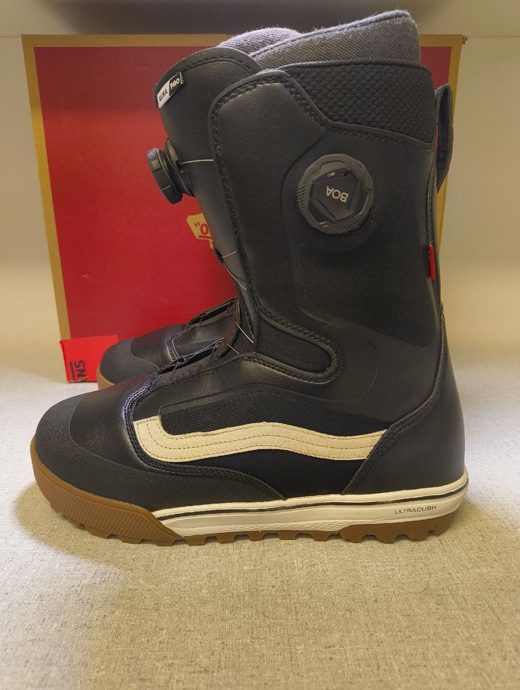 Vans Scarpe da uomo: Vans Aura Pro Snowboard Boots, Grösse 47 – Nuovo e nell'imballaggio originale da Uitikon Waldegg venduto da PJLS1 2