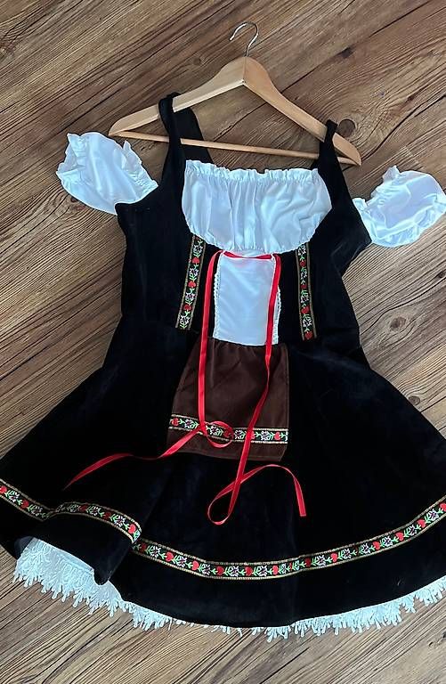 Vestiti: Dirndl Gr 40 – Usato da Balsthal venduto da Helvetai