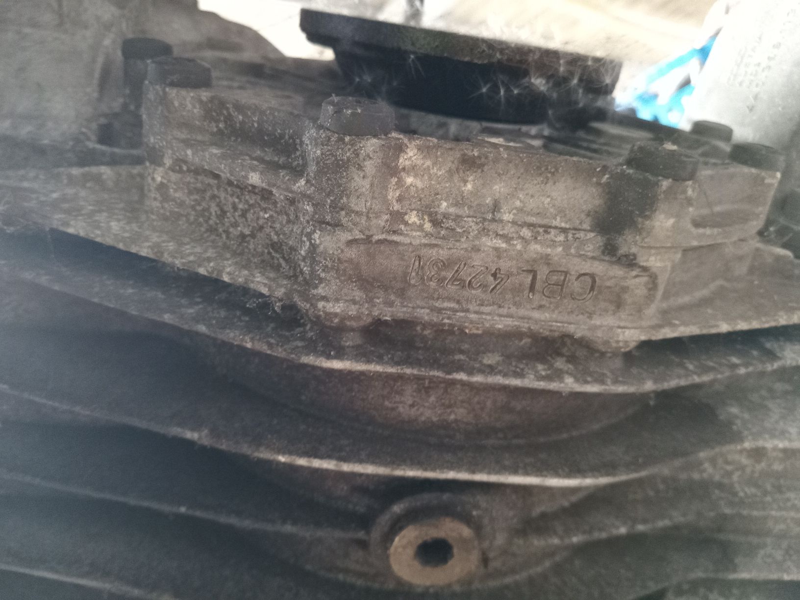 Audi Accessori per altri veicoli: 6 gang Getriebe Audi CBL C4 S4 S6 – Usato da Obergösgen venduto da typ_qb9v 5