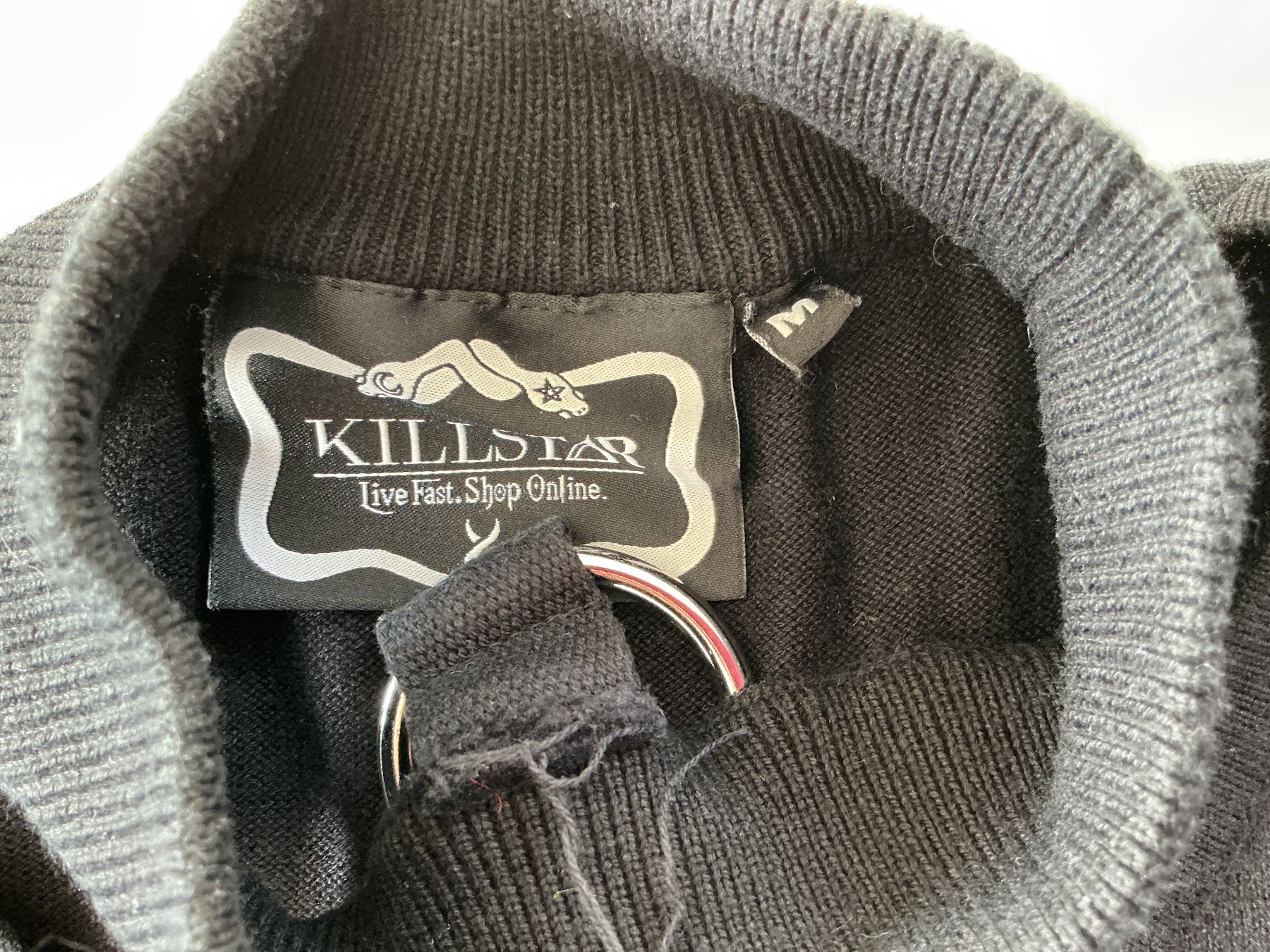 Killstar Lotti di vestiti: Jeans von DR.DENIMJEANSMAKERS UND KILLSTAR-PULLI – Usato da Triesen venduto da boston7 5