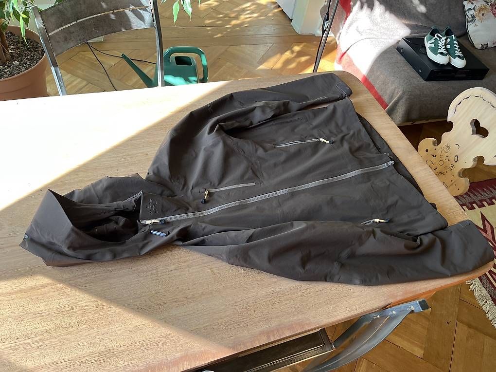 Radys Giacche: Radys Hardshelljacke – Usato da Biel/Bienne venduto da g.vasine 3