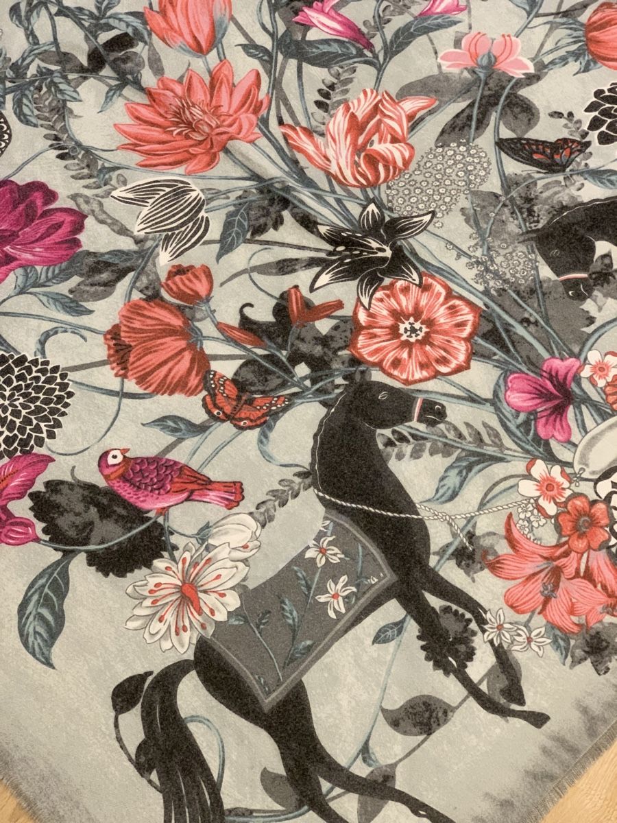 Foulard & Sciarpe: Schal mit Blumen und Pferden 130x130 – Nuovo (secondo la descrizione) da Widen venduto da didy82 9