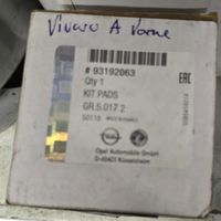 Opel Vivaro Vorderachse Bremsbeläge Kit neu