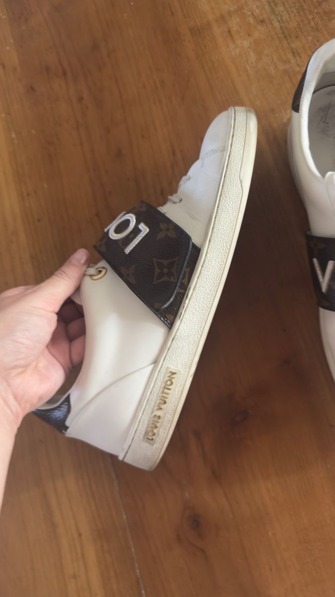 Louis Vuitton Scarpe da donna: Louis Vuitton Frontrow Sneakers Size 38.5 White Leather Used – Usato da Wallisellen venduto da kri_l758 2