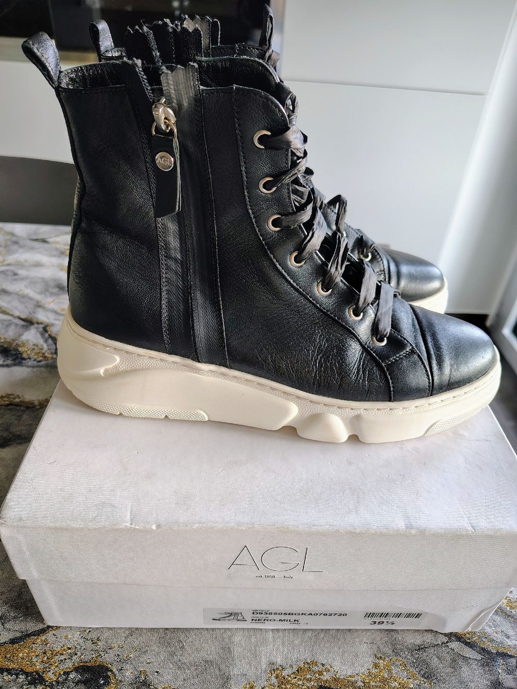 AGL Damenschuhe: AGL scarpe 39 1/2 – Gebraucht aus tenero von Mam74