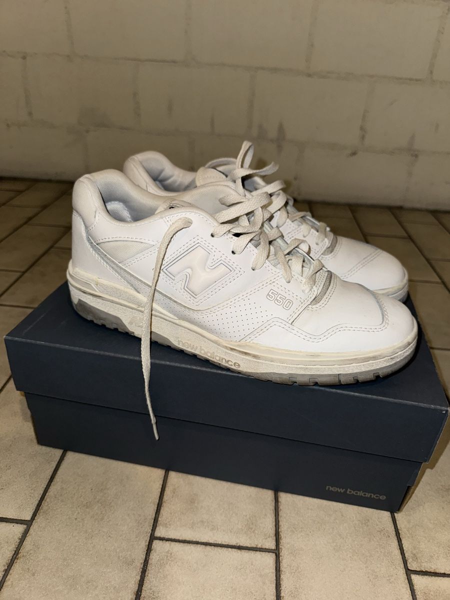 New Balance Scarpe da uomo: New Balance 550 US9 – Usato da Watt venduto da lou_m5tq 3